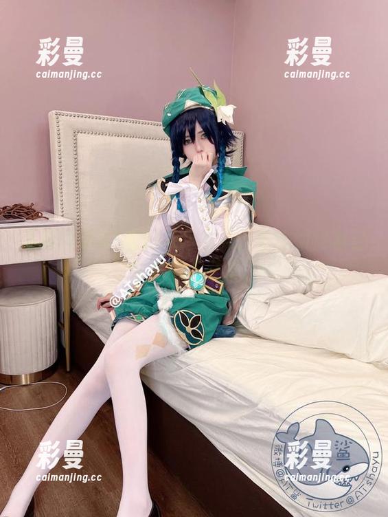 AT鲨 下载这份AT鲨的灰色裤袜,看她如何将日常变成不寻常。