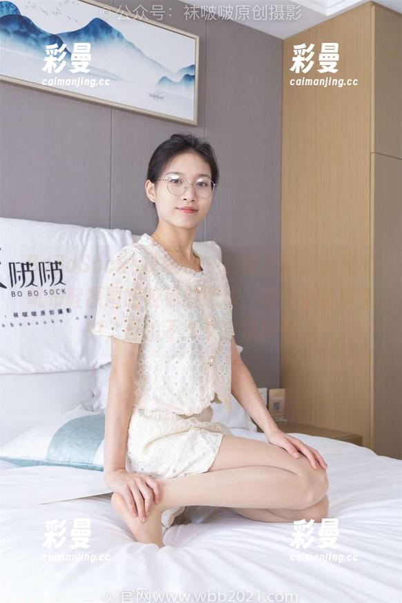 BoBoSocks袜啵啵-涵涵 BoBoSocks袜啵啵 - 此时此刻,涵涵的帆布鞋原图啃咬你的眼球,嘘~资源申请中,恐怕不久又会被抢光。