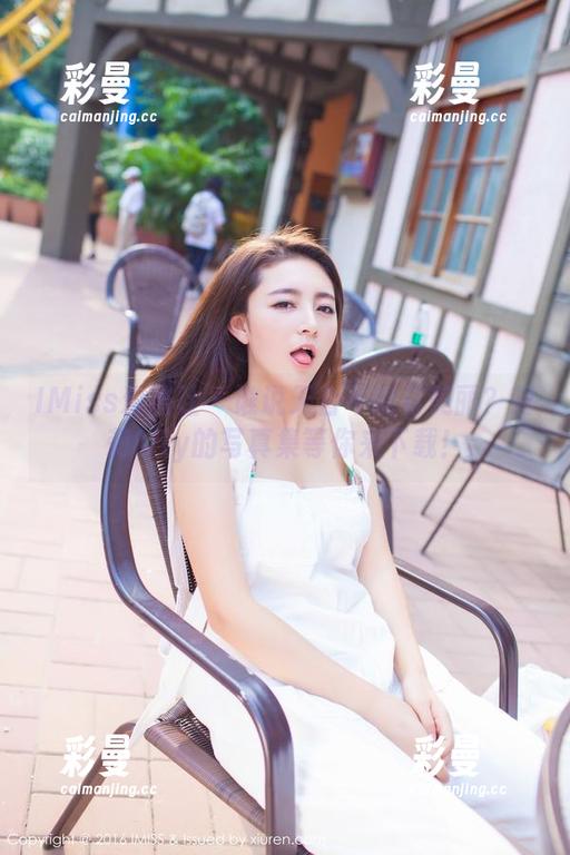 IMiss爱蜜社-莉莉Lily IMiss爱蜜社 - 谁说天台不能有美丽?莉莉Lily的写真集等你来下载!