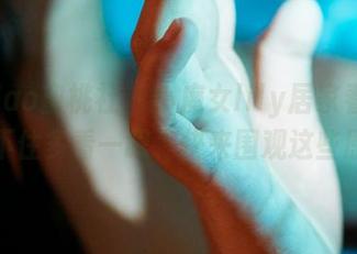 MiiTao蜜桃社 – 小魔女lily居家看了让我忍不住多看一眼,快来围观这些原图!