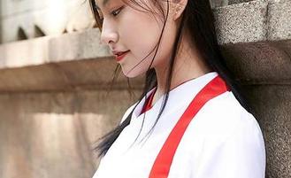 MiiTao蜜桃社 – 私房美图里的温心怡：白丝，这种视觉冲击有点上头。