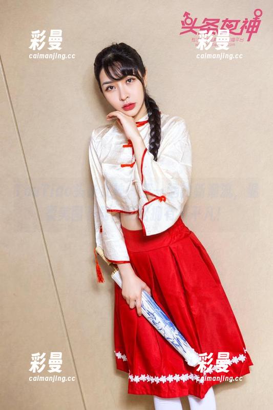 TouTiao头条女神 - 王一涵的新潮流，温柔美图下载，轻松拥有不平凡！