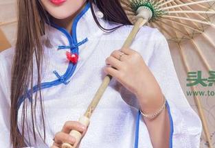 TouTiao头条女神 – 莫晓希户外写真集：看看她在阳光下的“迷茫”