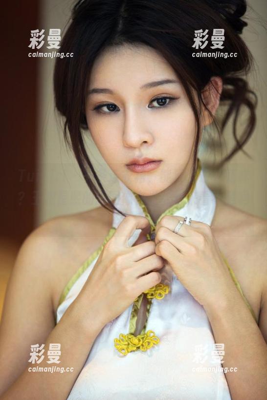 TuiGirl-王根星熙 TuiGirl - 一条连衣裙,能玩出最新花样?王根星熙的原图像在说“快来看不是吗”。