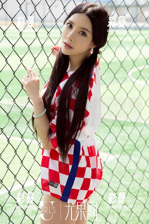 UGirls尤果网 - 美图里的白丝，李易童仿佛在说话，感觉一下子就被吸引了