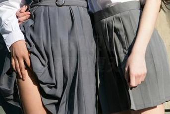 UGirls尤果网 – 齐贝贝私房图：吊带大冒险，谁还敢说夏天不热？