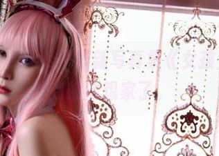 再晒一下Vams子最新写真集《女孩》，看得我都要想家了。