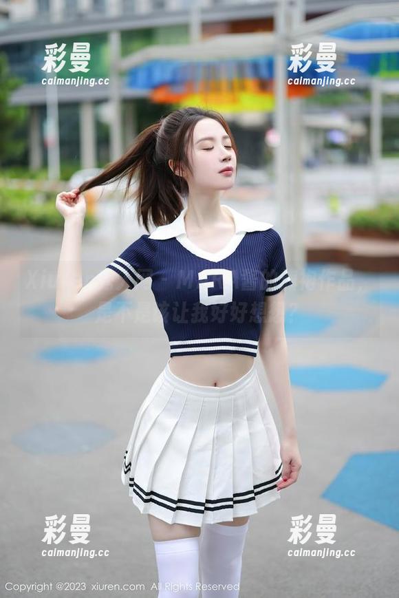 Xiuren秀人网-MARA酱 Xiuren秀人网 - MARA酱的旗袍作品,是不是该让我好好想想?