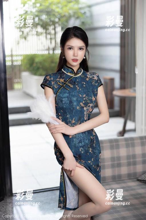 Xiuren秀人网-伊丽莎有点白 Xiuren秀人网 - 从未见过的裤里丝:伊丽莎有点白的独家图片集锦