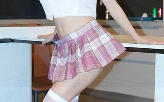 Xiuren秀人网 – 免费下载？周于希Sandy的“夏日”让我觉得连天空都是艳丽的，我到底能不能深吸一口空气？