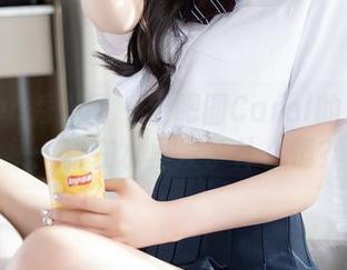 Xiuren秀人网 – 土肥圆Carol的泳池合集：我在水里发了什么愣？