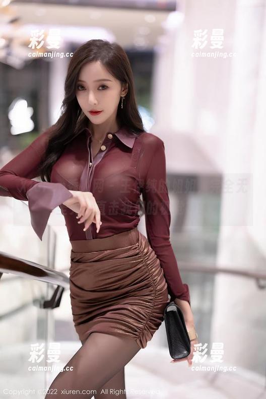 Xiuren秀人网-王伊纯 Xiuren秀人网 - 王伊纯的姐姐,完全无圣光,直击我们的视觉神经