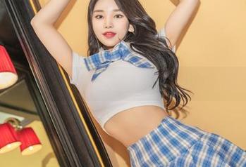 Zzyuri来了!蕾丝美图带你走进充满花边的奇妙世界!