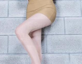 beautyleg – 在Sarah的泳池合集里,光线有点奇怪,却让人挪不开眼…