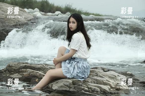 eloise软软 最新图集更新,eloise软软的女仆兔尾巴,谁能抵挡这混合风格?