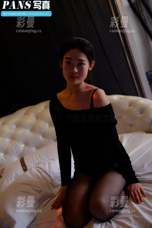 pans - 水手服、咖喱与写真——再好不过的荒诞组合，只能说更新真有看头。