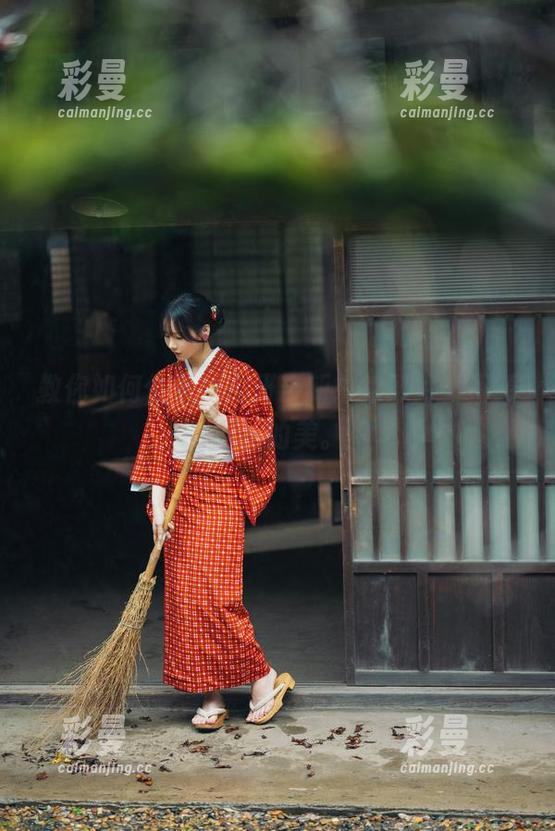 けん研 教你如何偷看けん研最新白裙照片,不想回头的美。