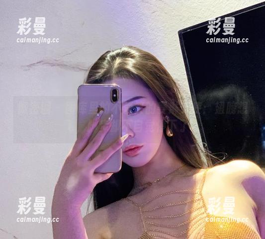 微密圈 - 图库里的不爱笑的赛琳天使：翅膀想飞，脚步却不自觉停下了。