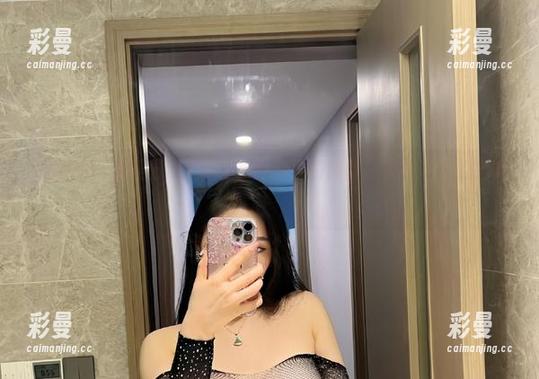 微密圈 - 当美图遇上不爱笑的赛琳的黑丝，只能乖乖变壁纸！
