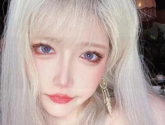 天呐，啾小妍的金发芭比写真让我想起童年，资源可真是慢慢回味呢～