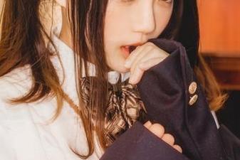 喵糖映画 – 蠢沫沫的美腿高清照片，让我在一秒内无法自拔。