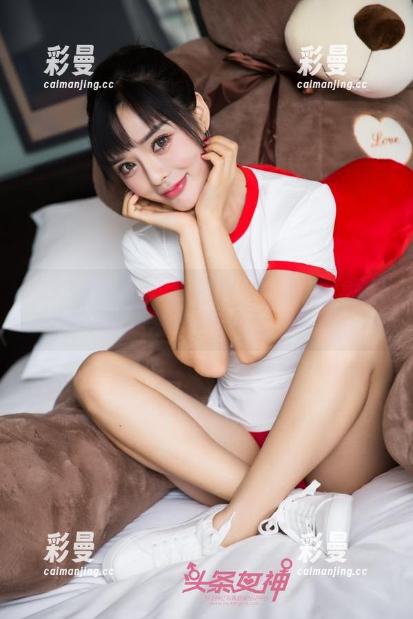 头条女神 - 私拍与美图的完美结合，信悦儿真的是会玩，谁是她的师傅？