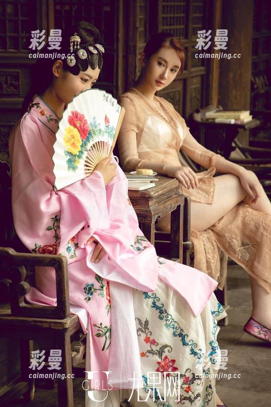 尤果网-颜美汐 尤果网 - 在毛衣里藏住的颜美汐,真的就是大家心中的美图女神啊!
