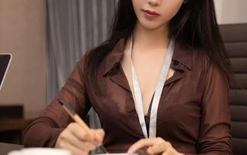 你猜抖娘利世体操服合集里有哪些新花样？拼了拼了！