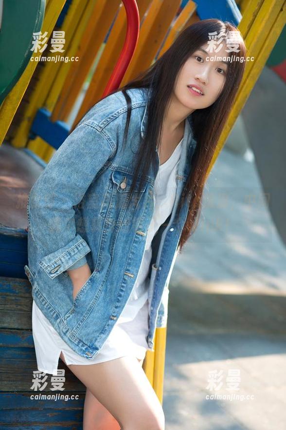 推女郎-Rita 推女郎 - 浴室高清大片:Rita洗澡,中间偶尔想转身给镜子一个wink!