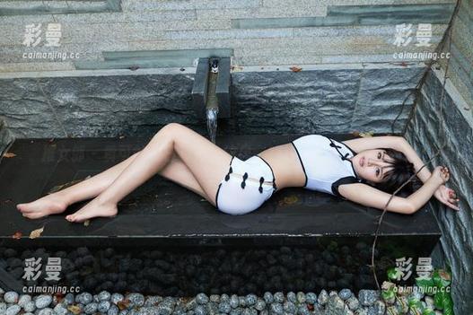推女郎 - 黄可的夏日写真：这风，简直是专为我而来的吗？
