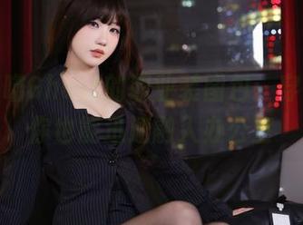 无影喵喵Ghost的职业装图包：穿上它，你也能迅速融入办公室