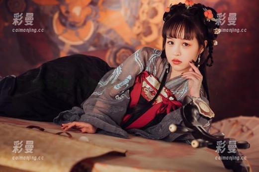 晕崽Zz 办公室趣事:晕崽Zz写真集更新,办公族的真实写照!
