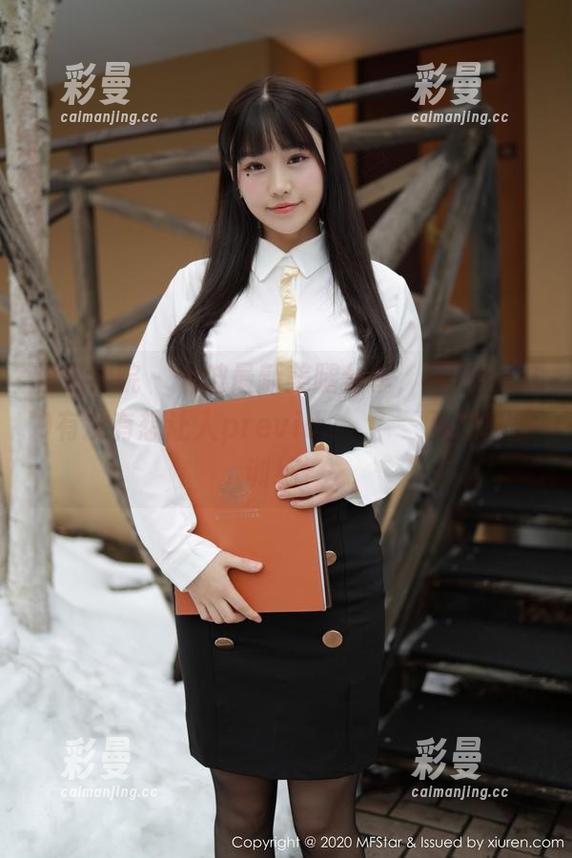 模范学院-lingyu69 模范学院 - 一波最新美腿分享,lingyu69有没有想让人previdকরবেন要做腿部训练?