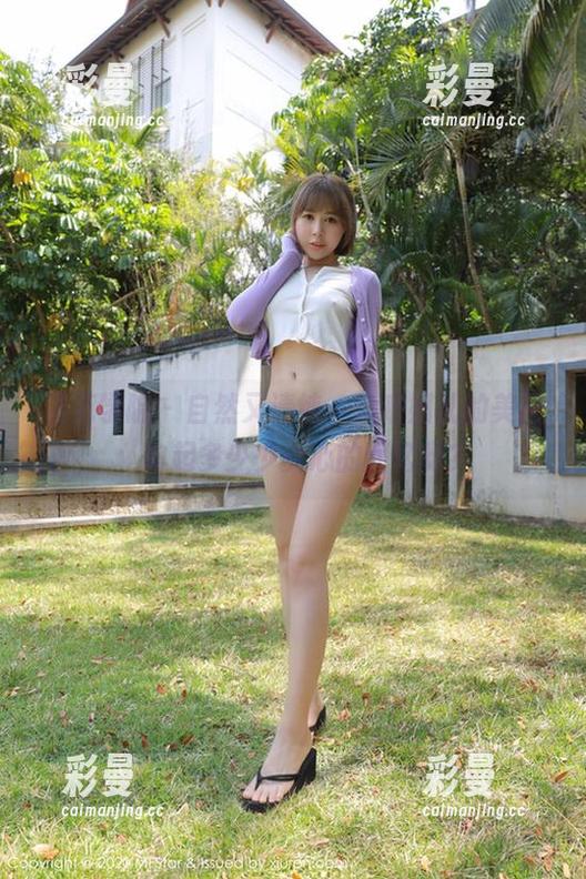模范学院 - 自然又清纯，噜噜妞儿的美图，勾起多少少女心的回忆呀？
