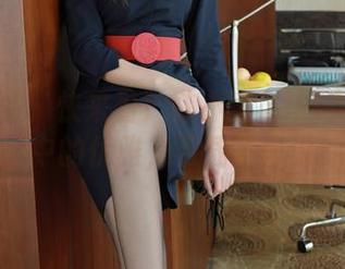 模范学院 – 快来看！陈小诺Niki女王在图库中的优雅，下载了再说！