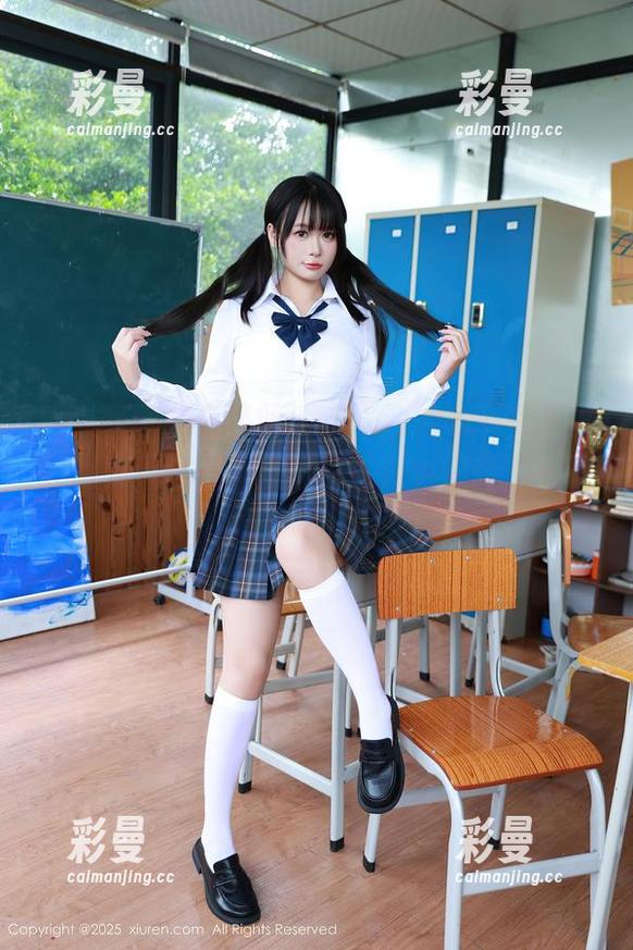秀人网-伍晓丽Shirley 秀人网 - 在伍晓丽Shirley的秘书写真里,高清不仅是画质,连气质也得高清还原!
