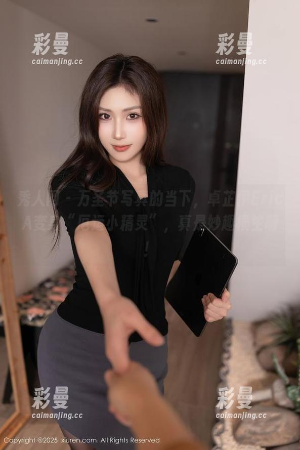 秀人网-卓芷伊EricA 秀人网 - 万圣节写真的当下,卓芷伊EricA变身“厄运小精灵”,真是妙趣横生啊!