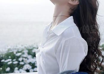 秀人网 – 分享女神星星baby的空姐风格，一边打理航班一边谈恋爱？!