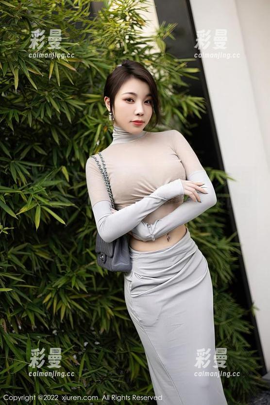 秀人网-李若汐 秀人网 - 看到李若汐的“御姐”系列美图,心里有一丝不安——真的能把这样的壁纸设上去吗?