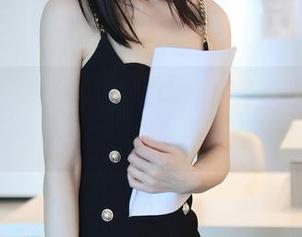 秀人网 – 玛鲁娜Manuela的水手服定制写真，脑补一下，海浪声是不是都有了？