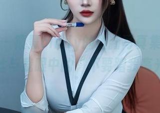 秀人网 – 筱慧cindy的最新写真集：婚纱、黑丝与我眼中的“不要蹭我高光”！