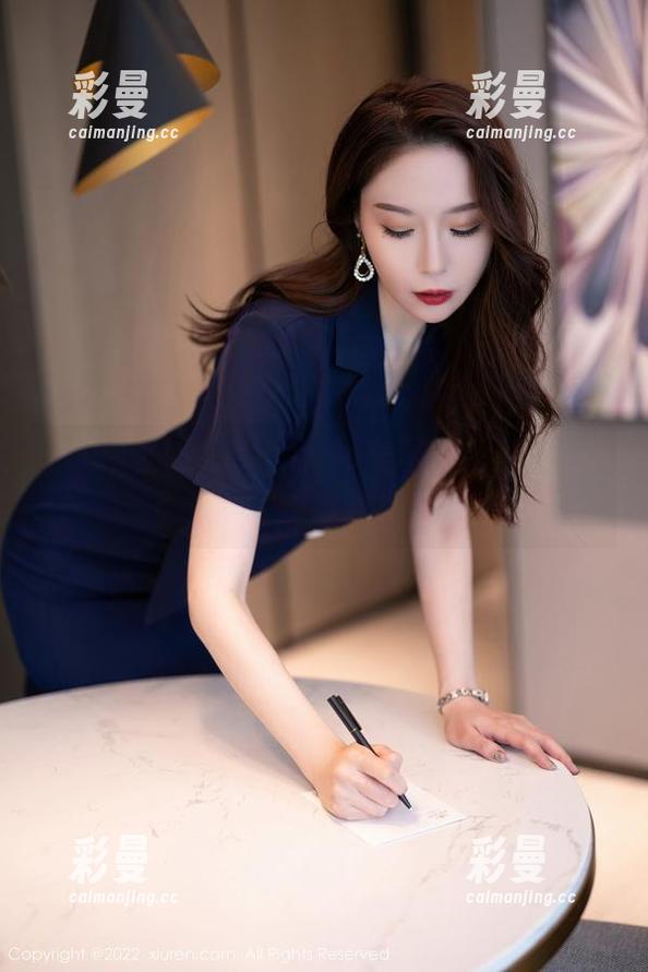 秀人网-软软roro 秀人网 - 这组软软roro美图,是海洋对她耍的一点小心机吗?