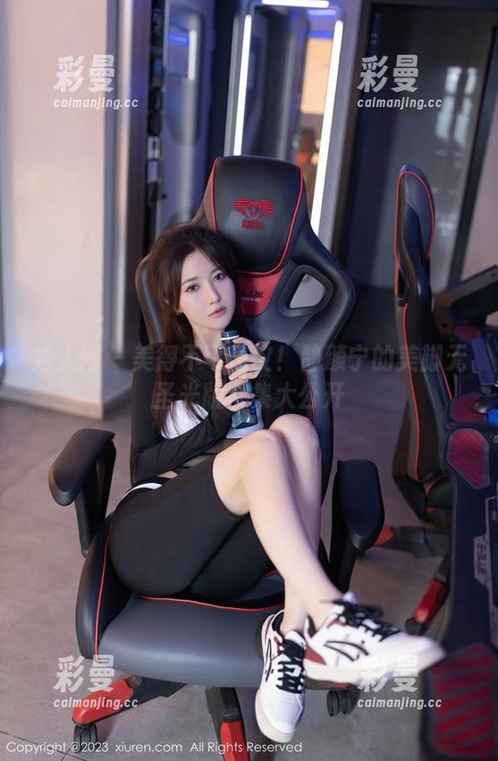 秀人网-静颜宁 秀人网 - 美得不可思议!静颜宁的美脚无圣光版合集大公开