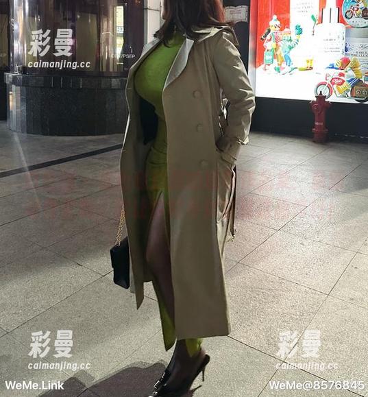 紫色哒豚豚 微密圈 - 紫色哒豚豚的瑜伽作品集:最新动作来啦,别让你的身体错过这趟修行!