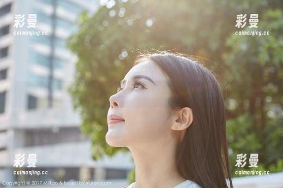 蜜桃社-雪梨sherry 蜜桃社 - 雪梨sherry的旅拍–原图的美,图集里却偷懒了点?