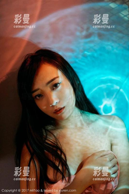 蜜桃社-雪飞 蜜桃社 - 高清讯号直达,雪飞的内衣无疑是一场视觉的冲击,也不知道自己在想什么。