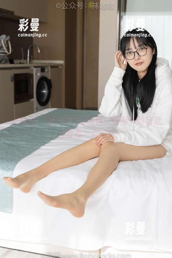 袜啵啵-泡芙 袜啵啵 - 解析泡芙的眼镜:美图多到窒息,但没有一点圣光!