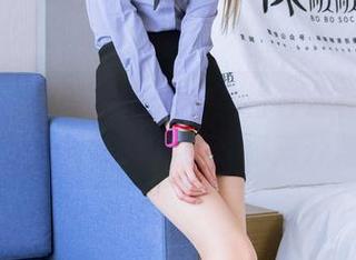 袜啵啵 – 是谁把稚予的白衬衫放在了时光机里?图集和下载等你来开箱!