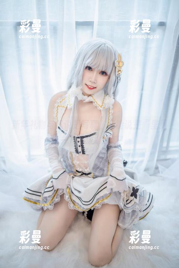 里见年一 新年礼物与其说是写真,只能说是“里见年一”的致命诱惑!