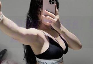 微密圈 – 找到铁锤姐姐的天台，免费作品就是这么抓人眼球！